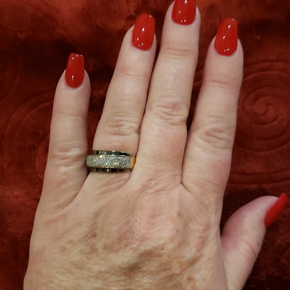 14K Gold ~ White & Yellow Gold Ring with Diamonds - Picture 2 of 8